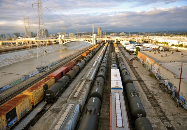 los-angeles-downtown-trains