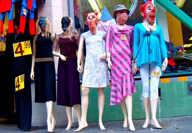 mannequins-halloween-masks