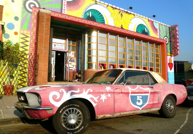 pink-mustang