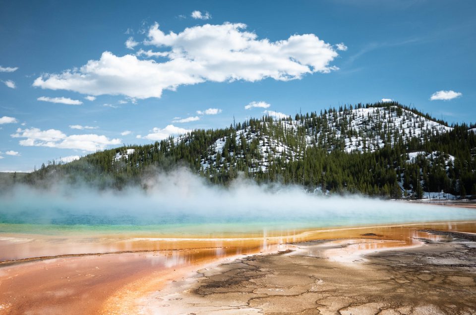 geyser, grand pristmatic springs, hot springs, yellowstone, yellowstone national park